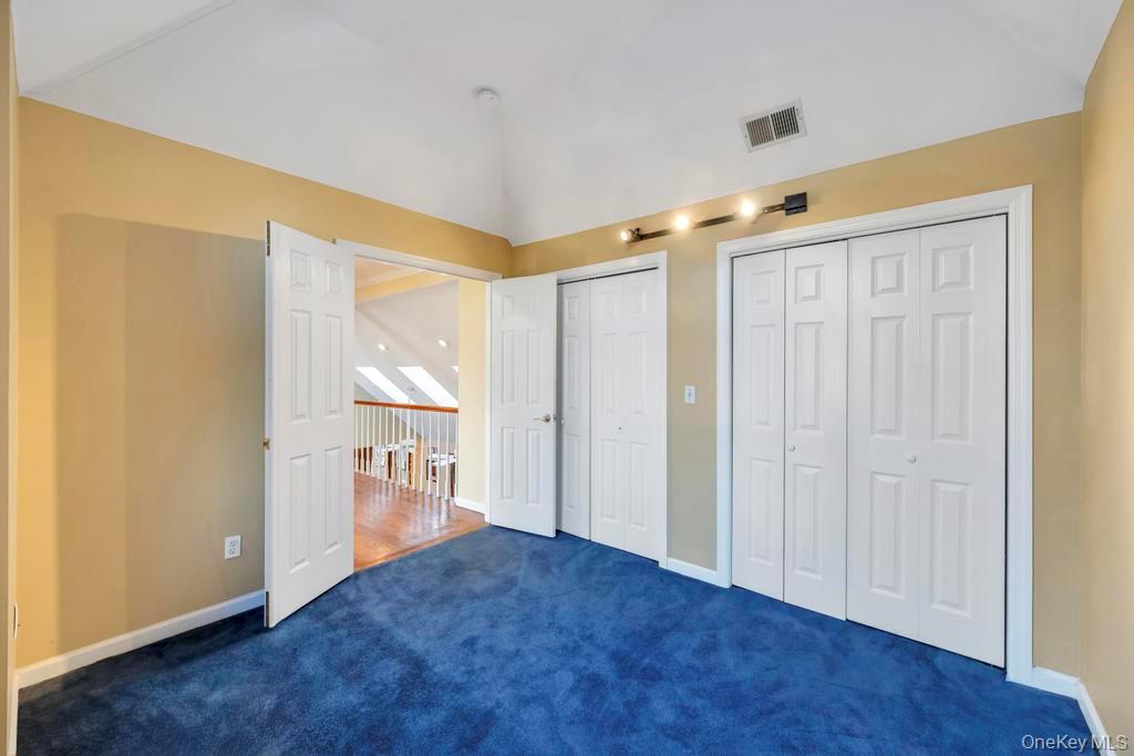 #32 photo, 20 Tulip Court, سوفولك Moriches , NY 11955