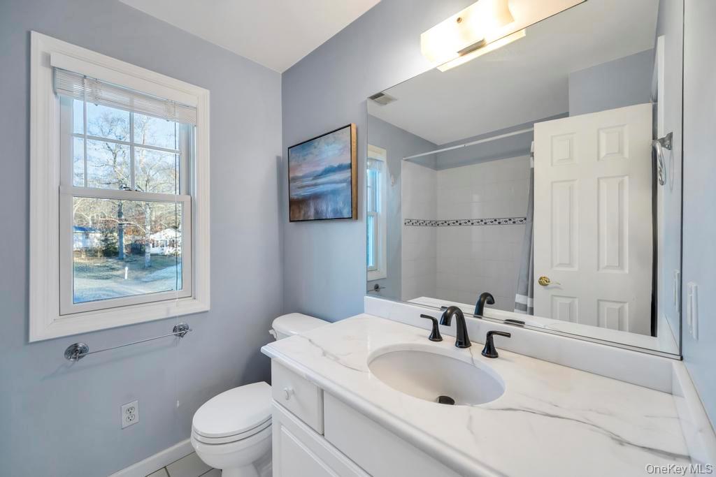 #33 photo, 20 Tulip Court, سوفولك Moriches , NY 11955