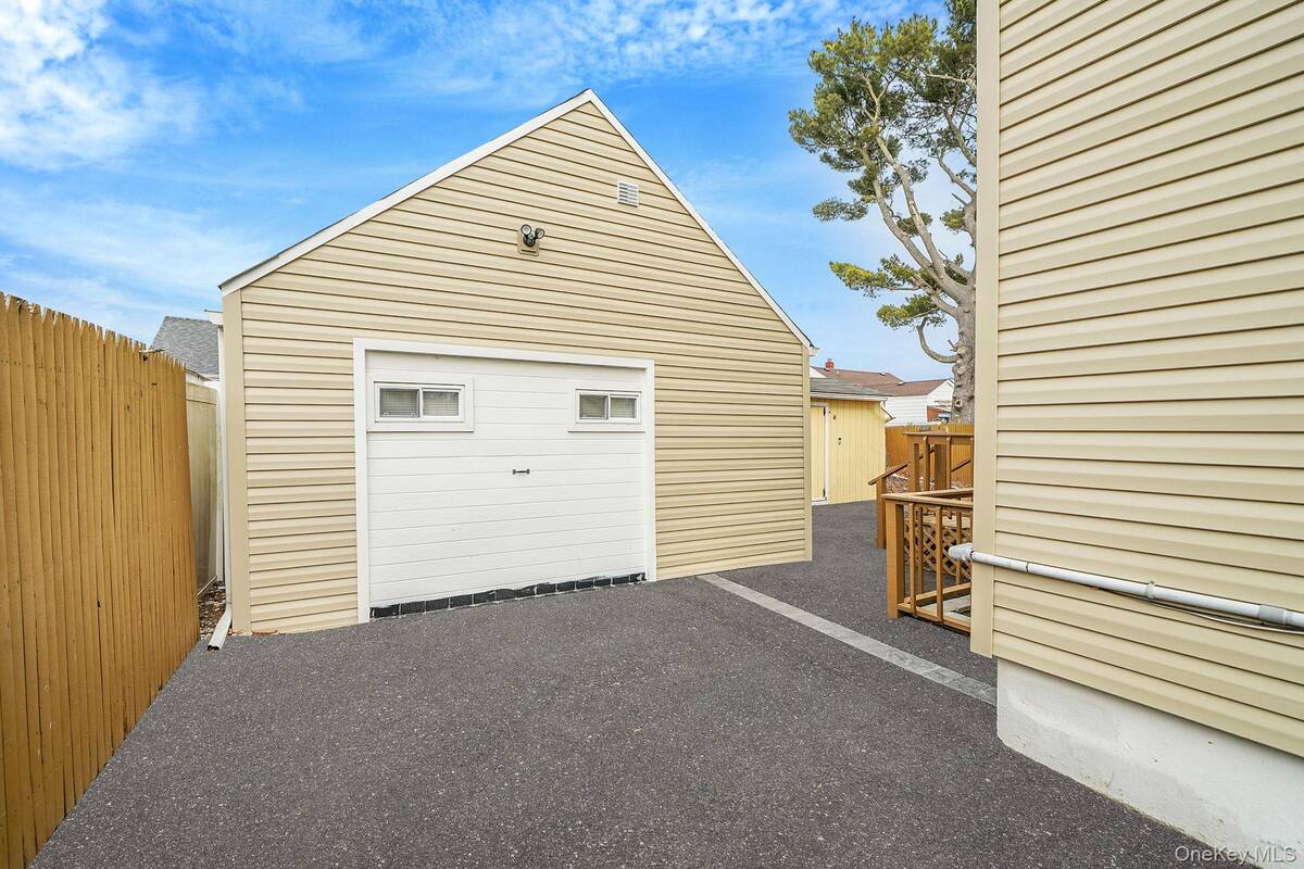 #25 photo, 245 Elmore Street, Central Islip , NY 11722