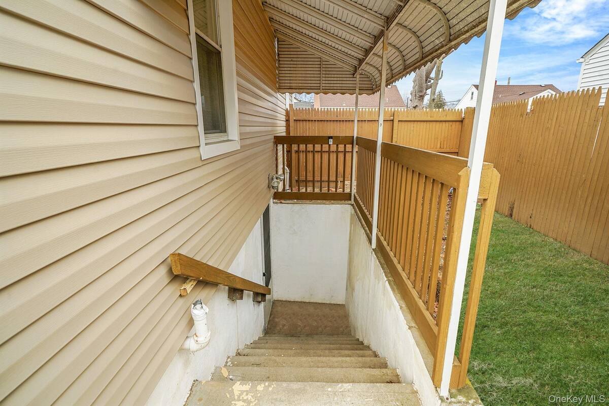 #31 photo, 245 Elmore Street, Central Islip , NY 11722