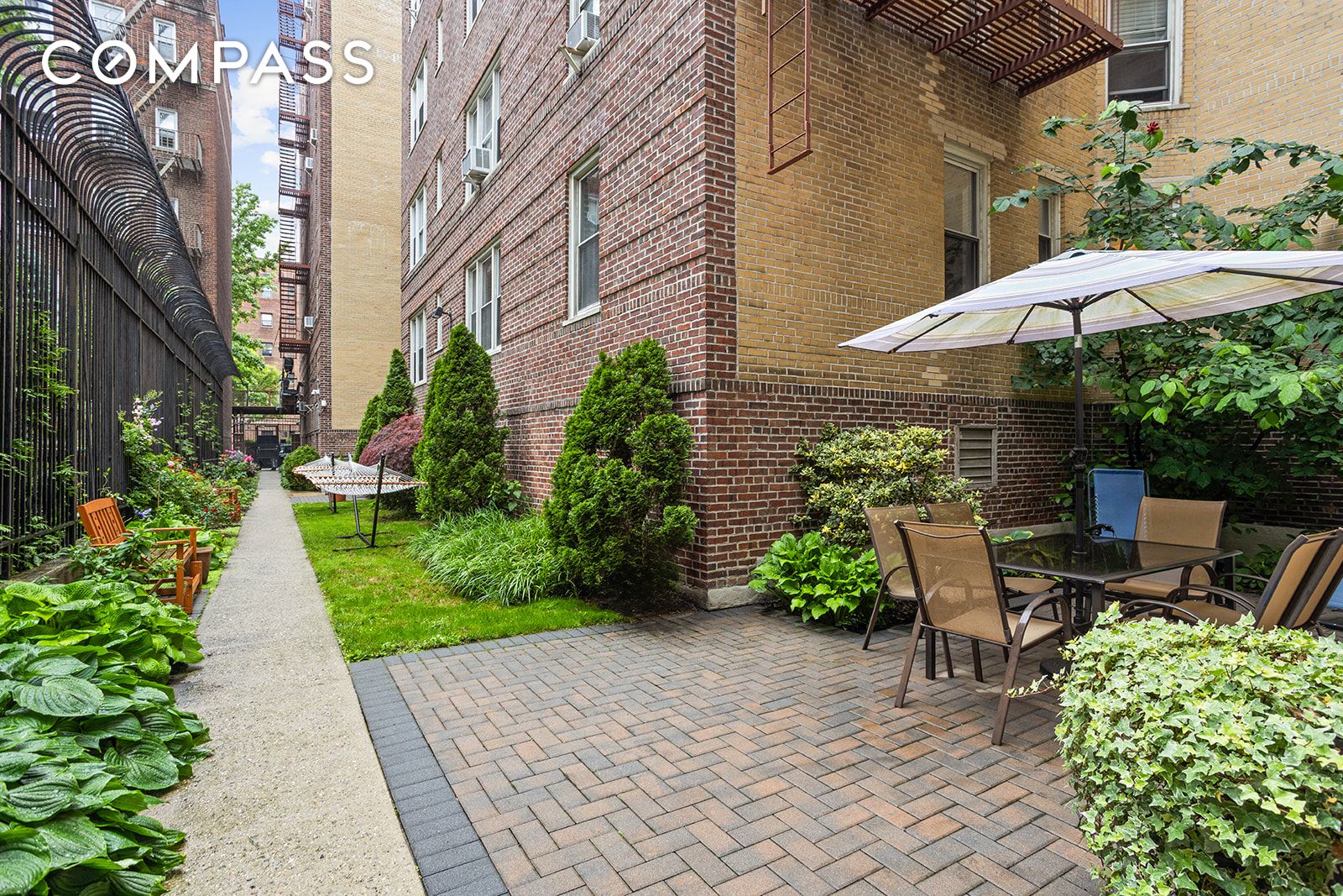 #11 photo, 76-12 35th Avenue, كوينز Jackson Heights , NY 11372