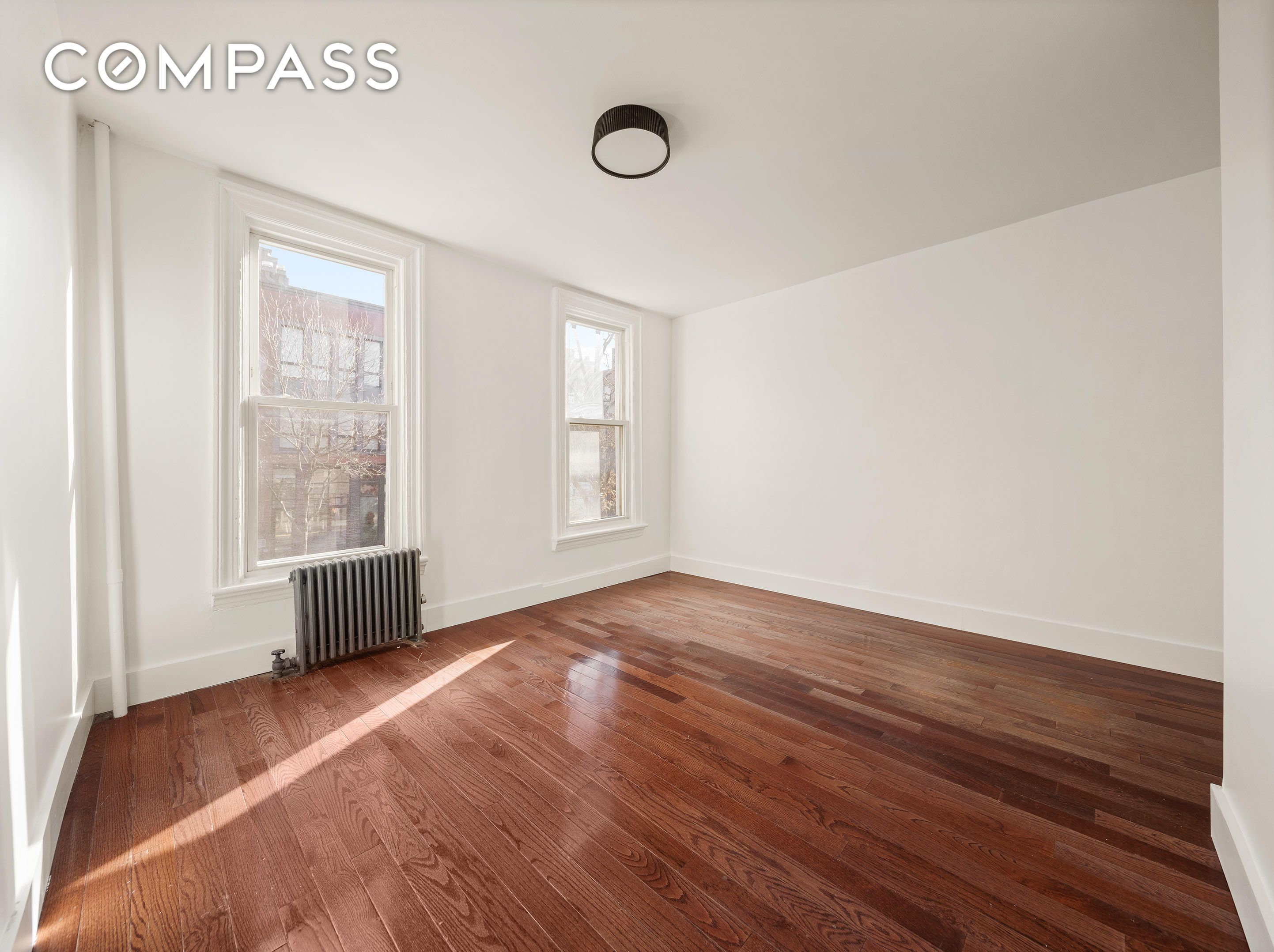 #5 photo, 684 6th Avenue, ब्रुकलीन Greenwood Heights , NY 11215