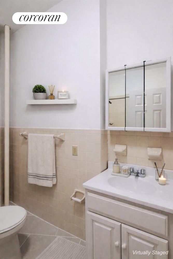 #5 photo, 306 W 51ST Street, Hell's Kitchen , NY 10019