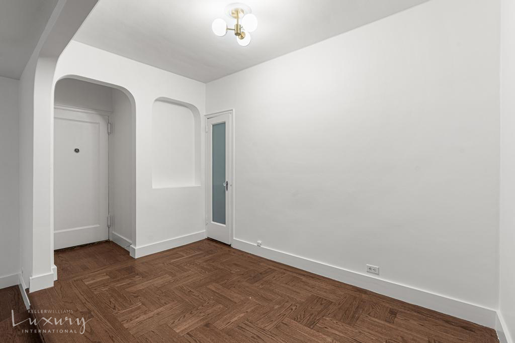 #9 photo, 225 E 74th Street, مانهاتن Upper East Side , NY 10021