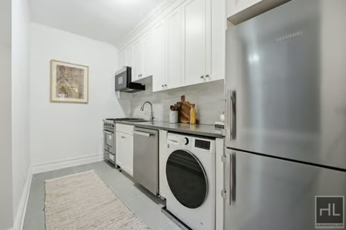 #10 photo, 160 E 3rd Street, مانهاتن East Village , NY 10009