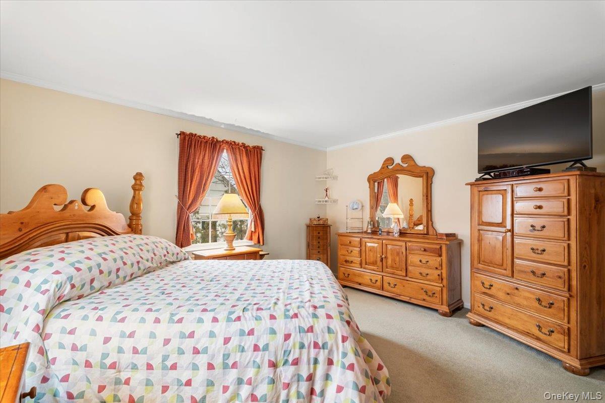 #18 photo, 149 Hilburn Road, Scarsdale , NY 10583