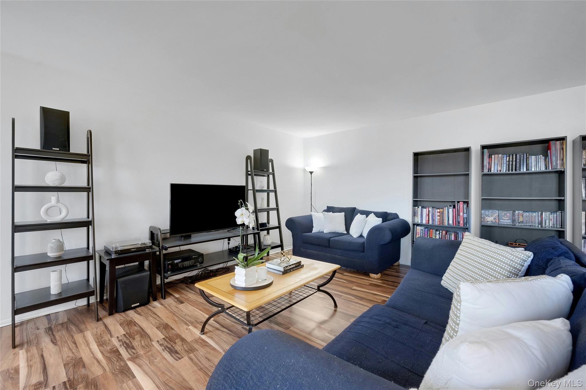 #4 photo, 55 Fieldstone Drive, Hartsdale , NY 10530