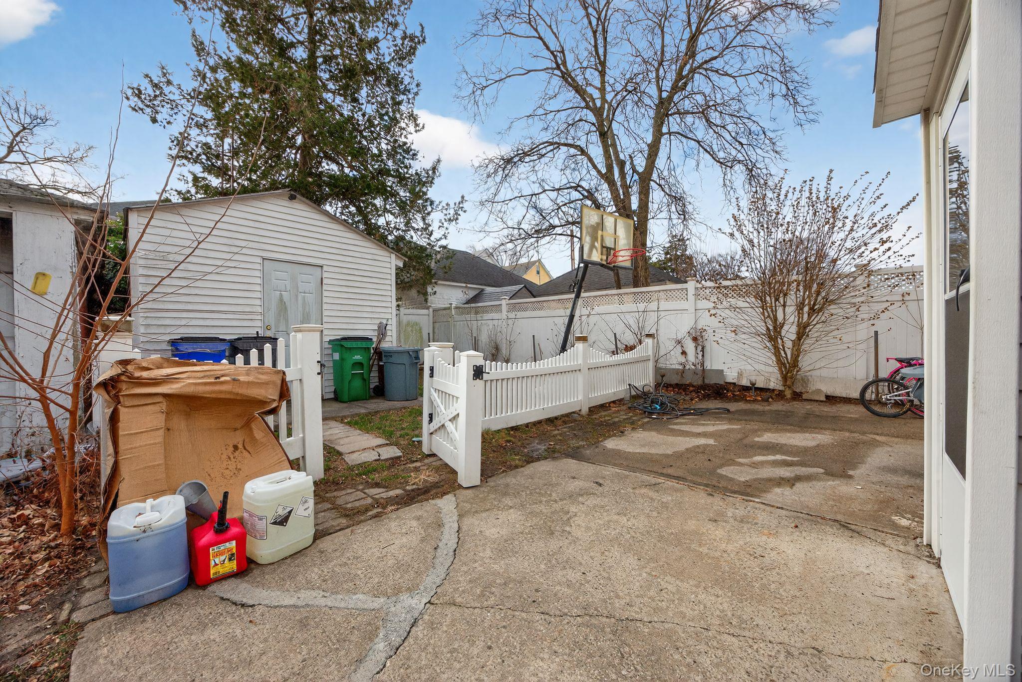 #13 photo, 121-44 6th Avenue, College Point , NY 11356