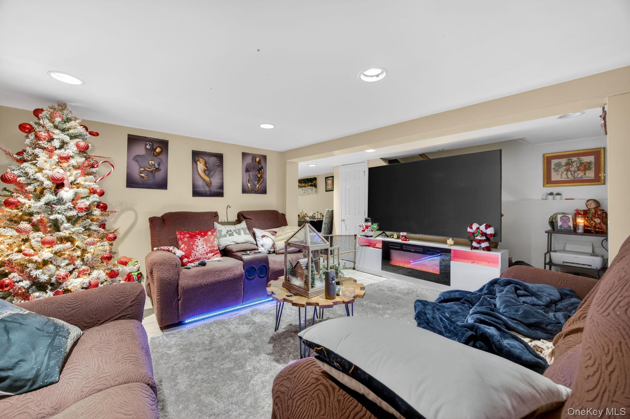 #3 photo, 121-44 6th Avenue, College Point , NY 11356