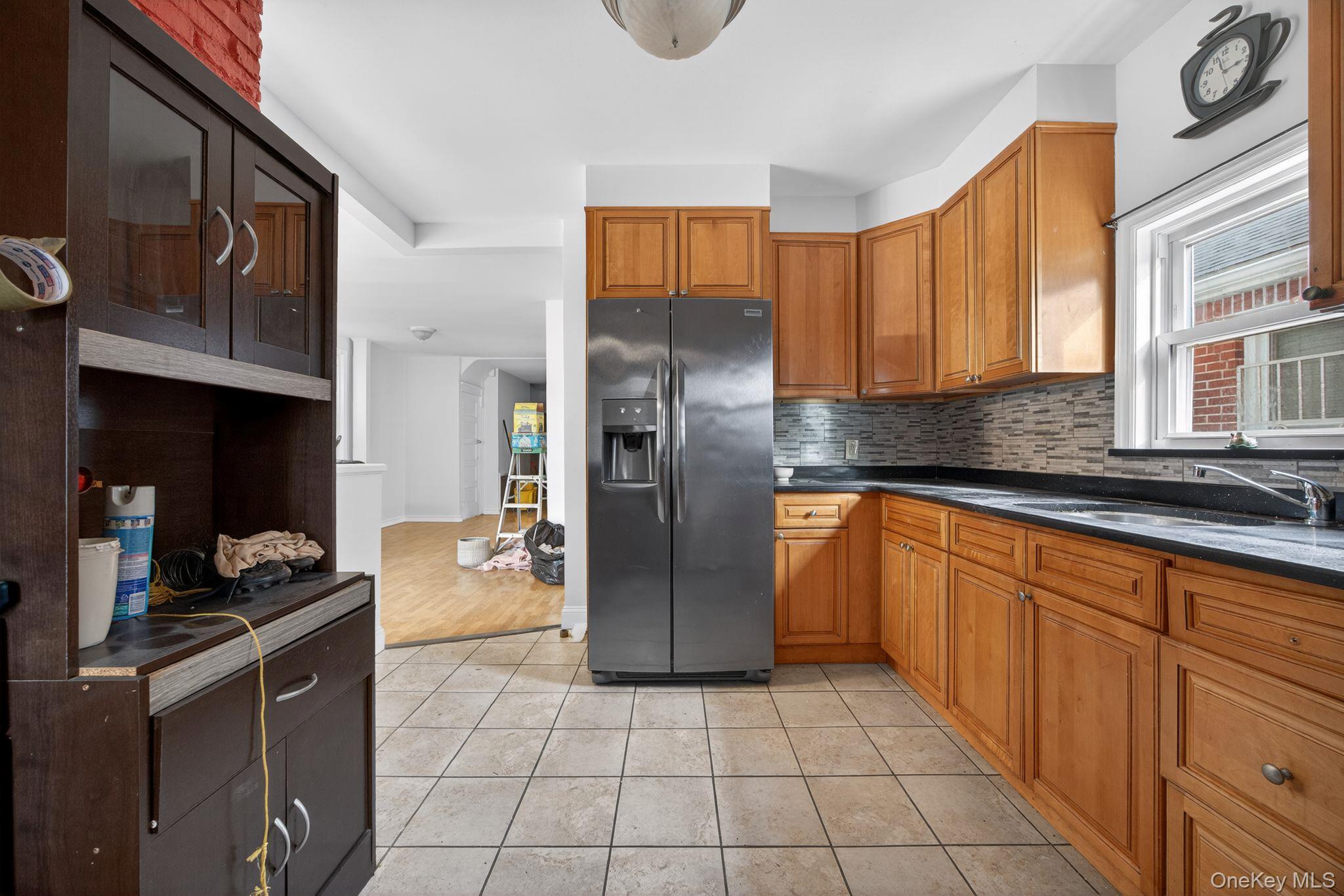 #5 photo, 121-44 6th Avenue, College Point , NY 11356