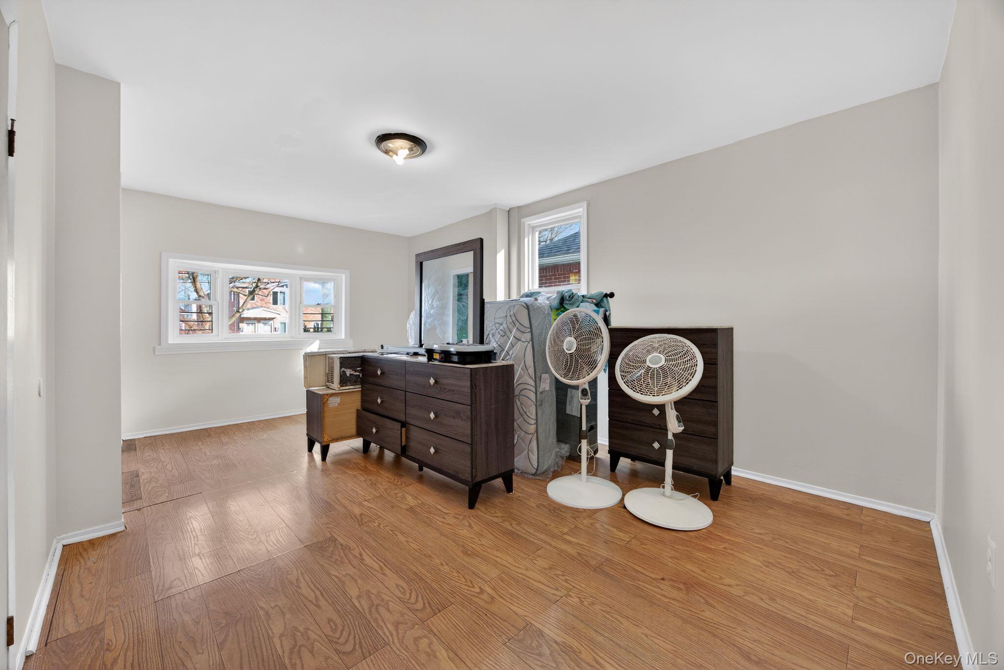 #6 photo, 121-44 6th Avenue, College Point , NY 11356