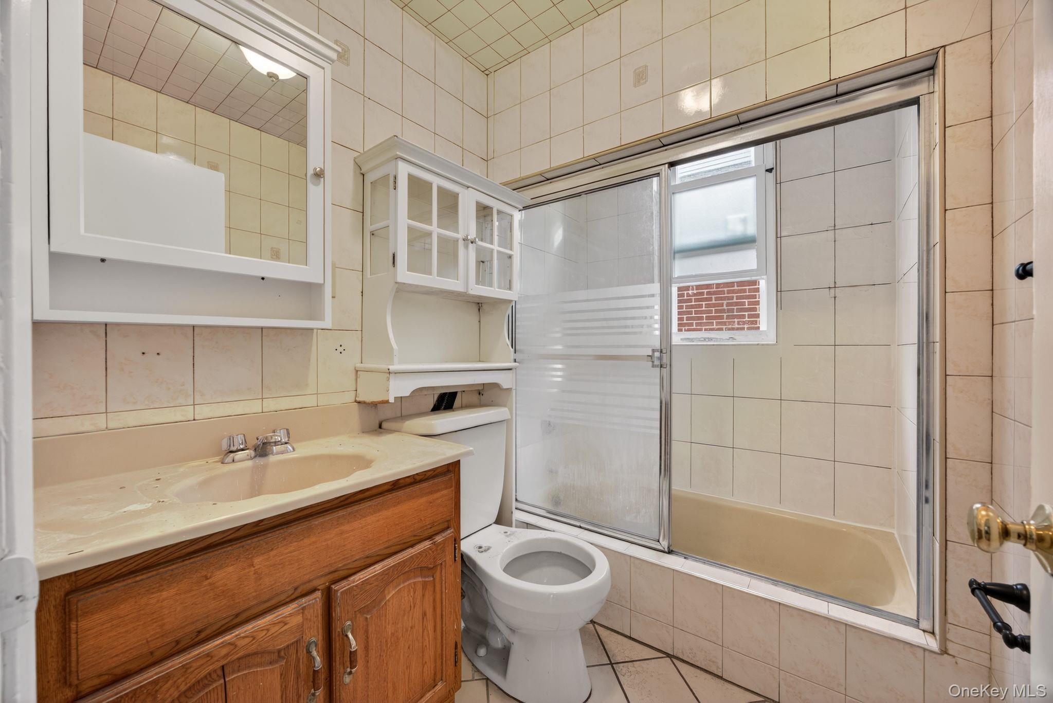 #8 photo, 121-44 6th Avenue, College Point , NY 11356