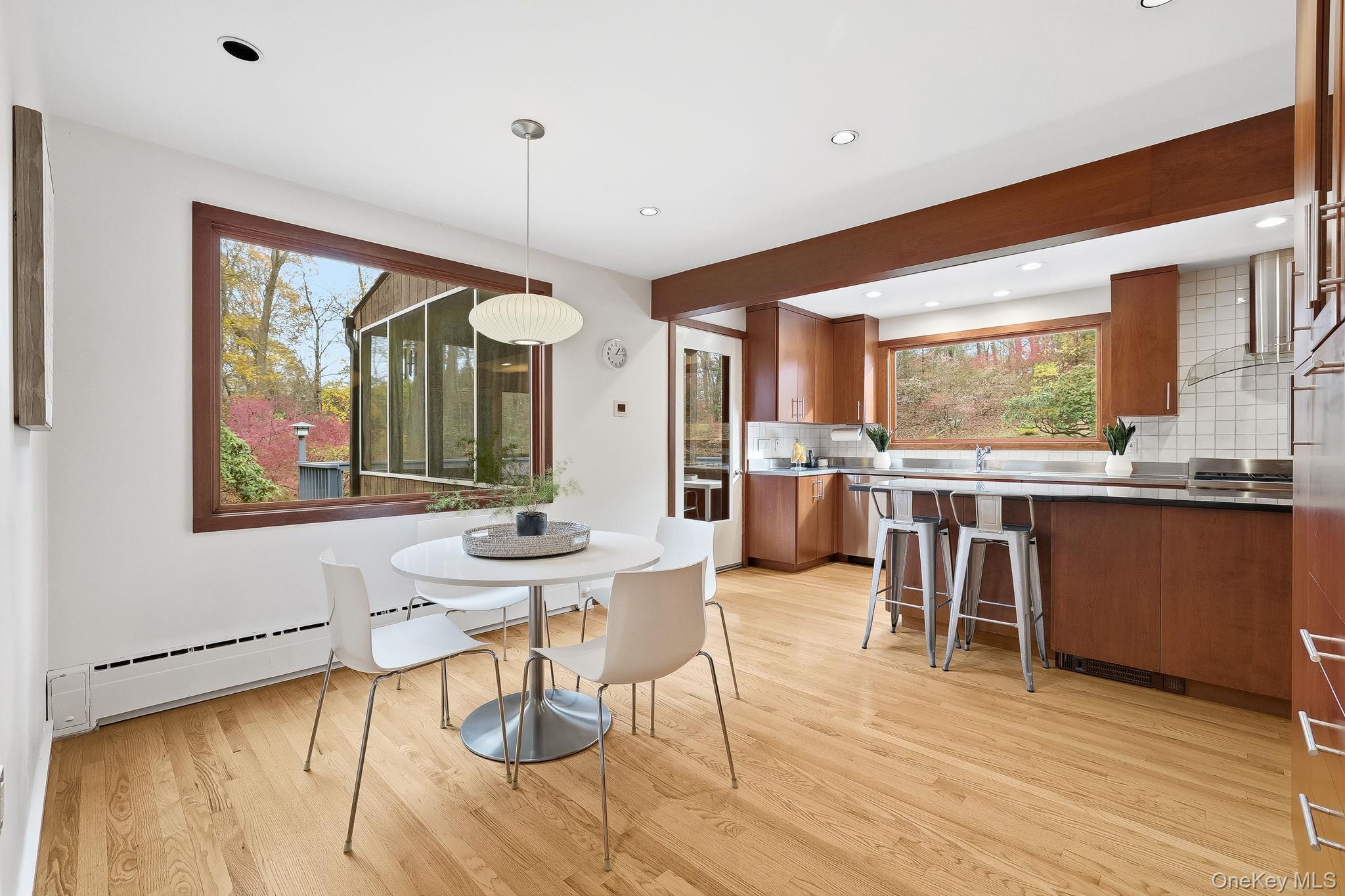 #12 photo, 14 Valley Lane, Chappaqua , NY 10514