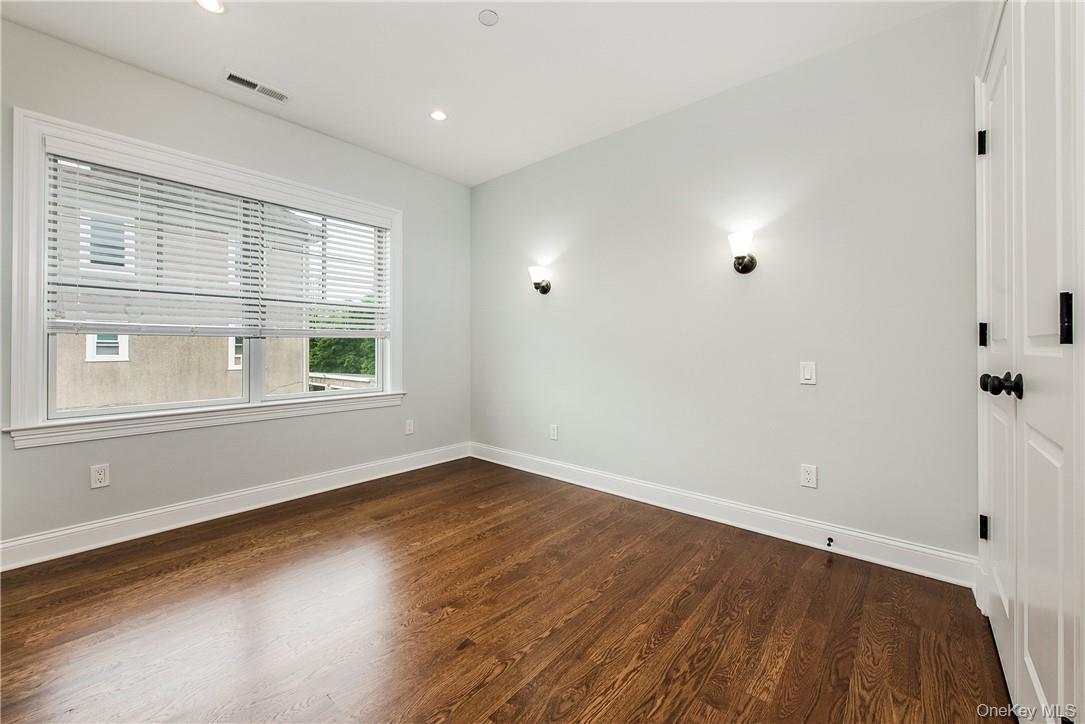 #13 photo, 124-B Maple Avenue, Rye , NY 10580