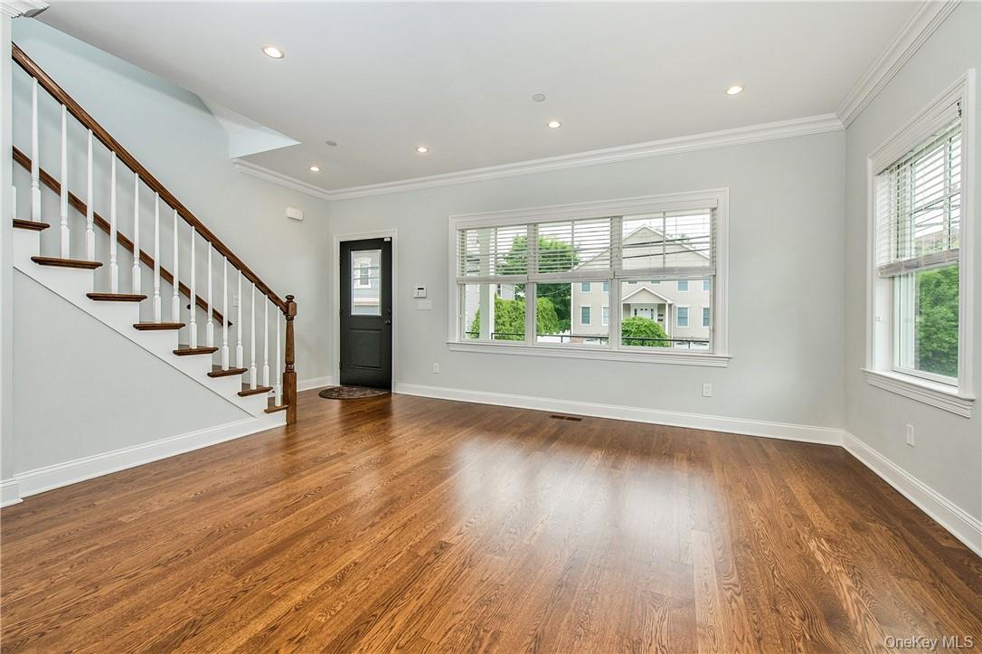 #2 photo, 124-B Maple Avenue, Rye , NY 10580