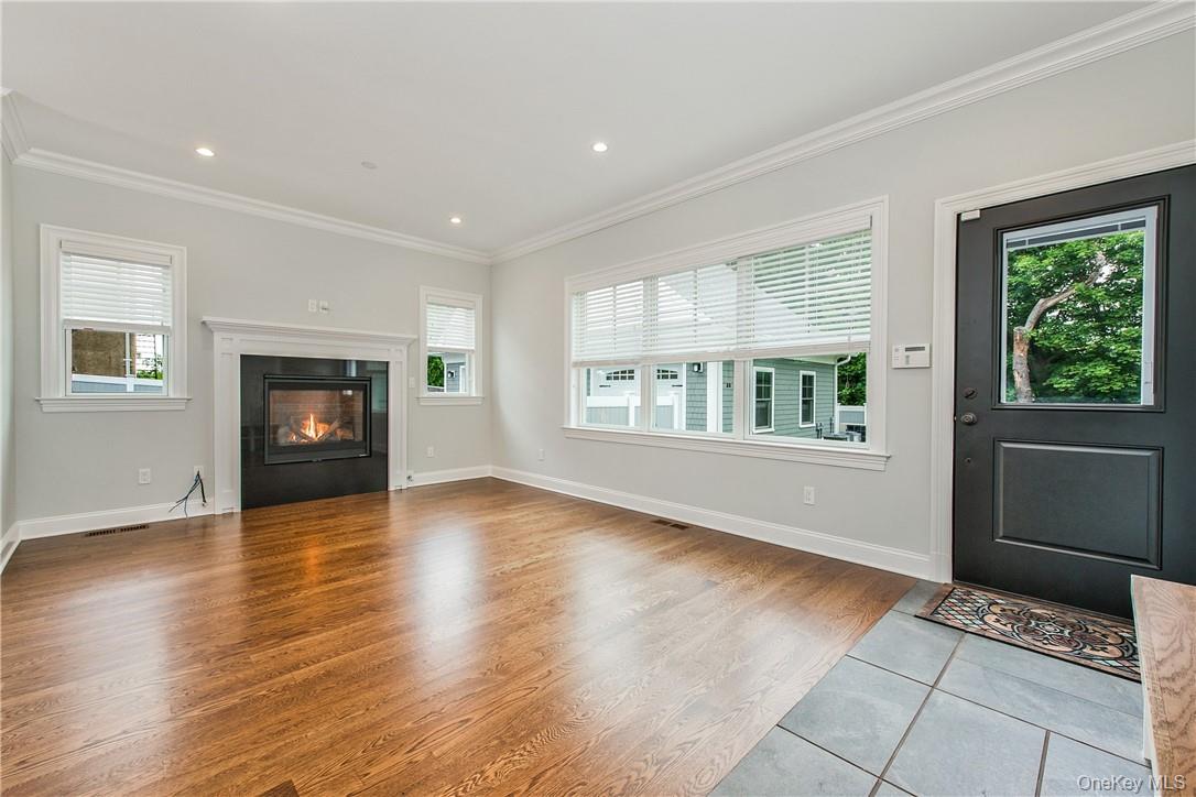 #5 photo, 124-B Maple Avenue, Rye , NY 10580