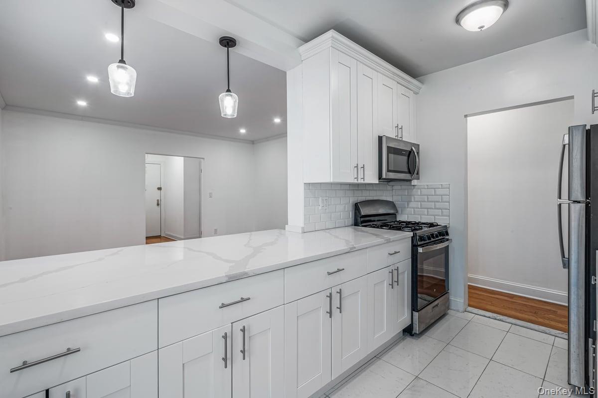 #6 photo, 83-64 Talbot Street, كوينز Kew Gardens , NY 11415