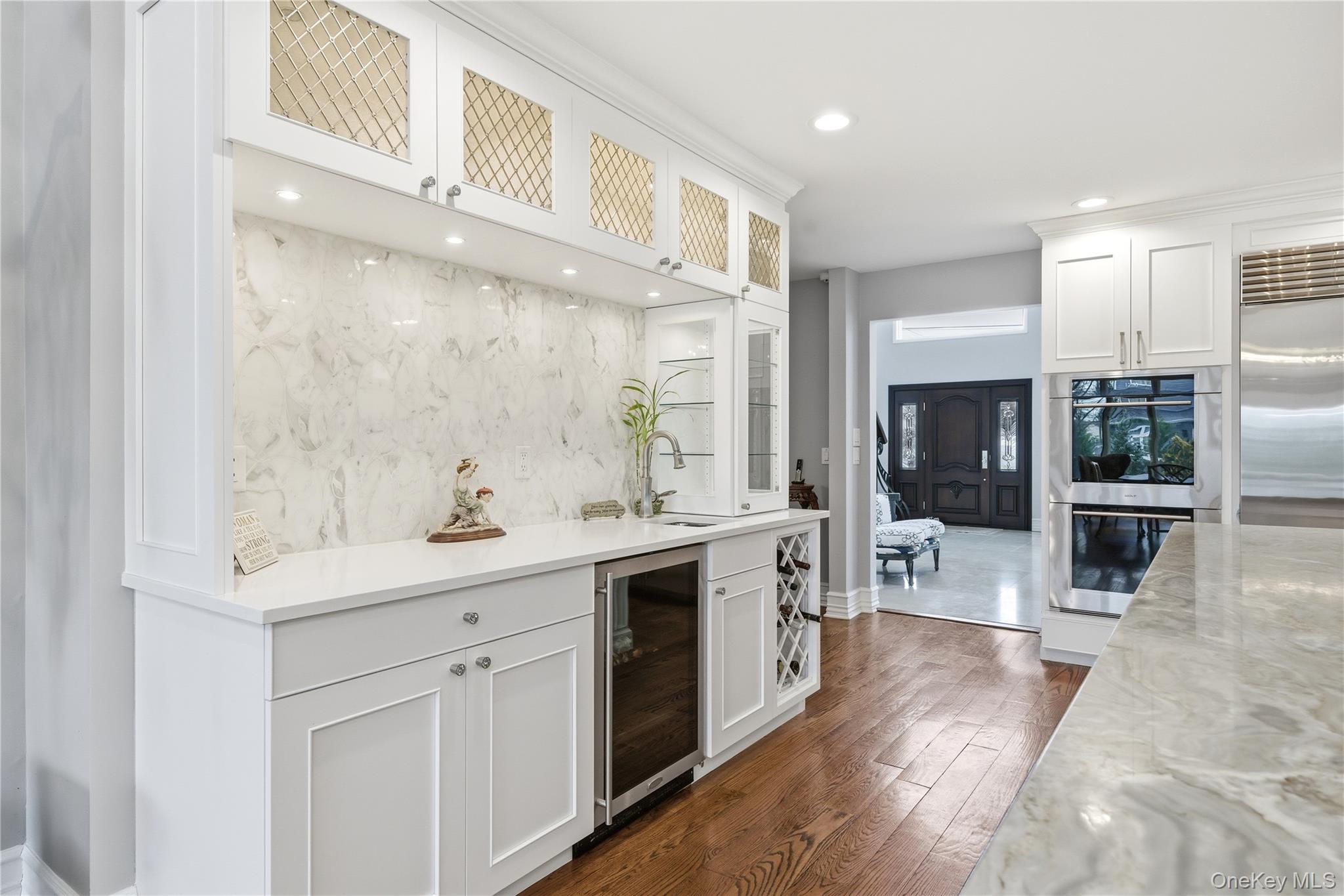 #19 photo, 61 Bayview Avenue, 롱 아일랜드 Massapequa , NY 11758