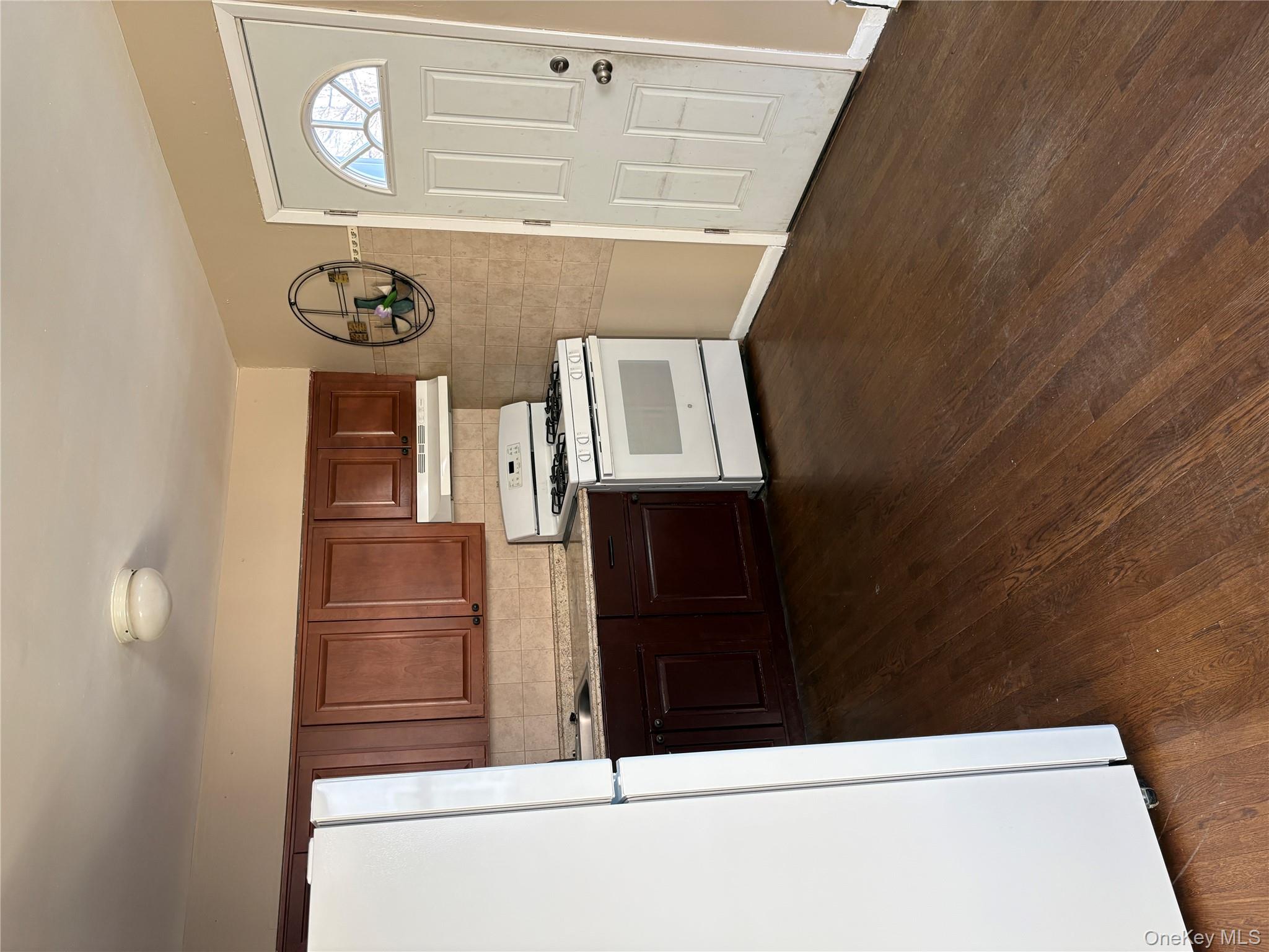 #6 photo, 475 Marconi Boulevard, מחוז סאפוק Copiague , NY 11726