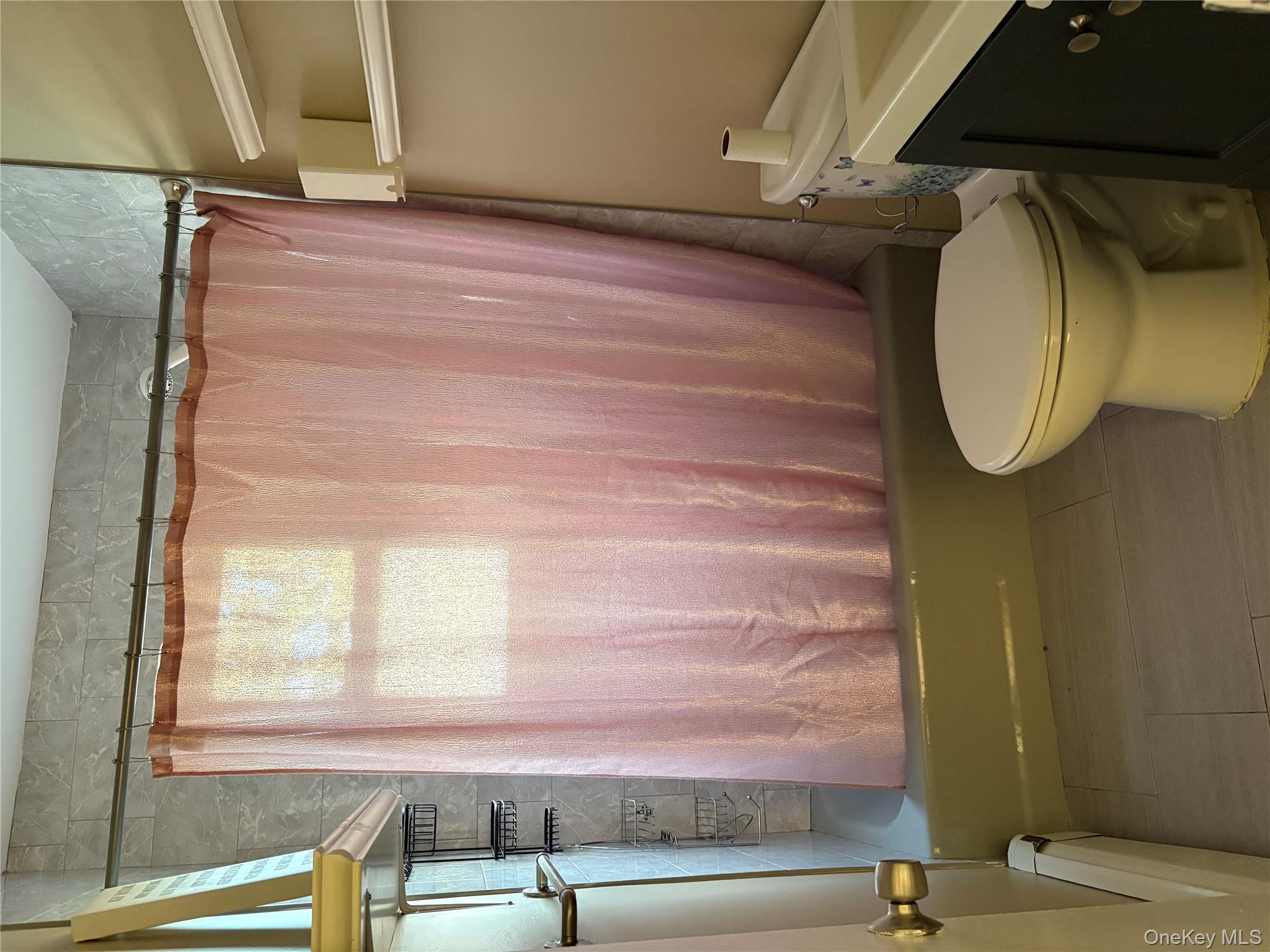 #9 photo, 475 Marconi Boulevard, מחוז סאפוק Copiague , NY 11726