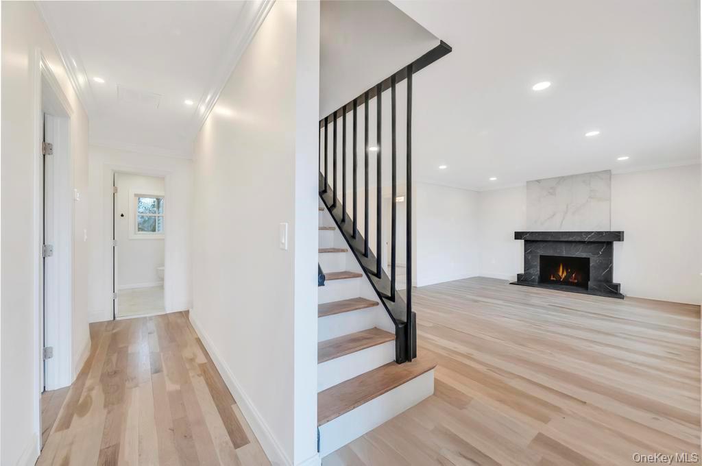 #14 photo, 92 Sunset Road, Bay Shore , NY 11706