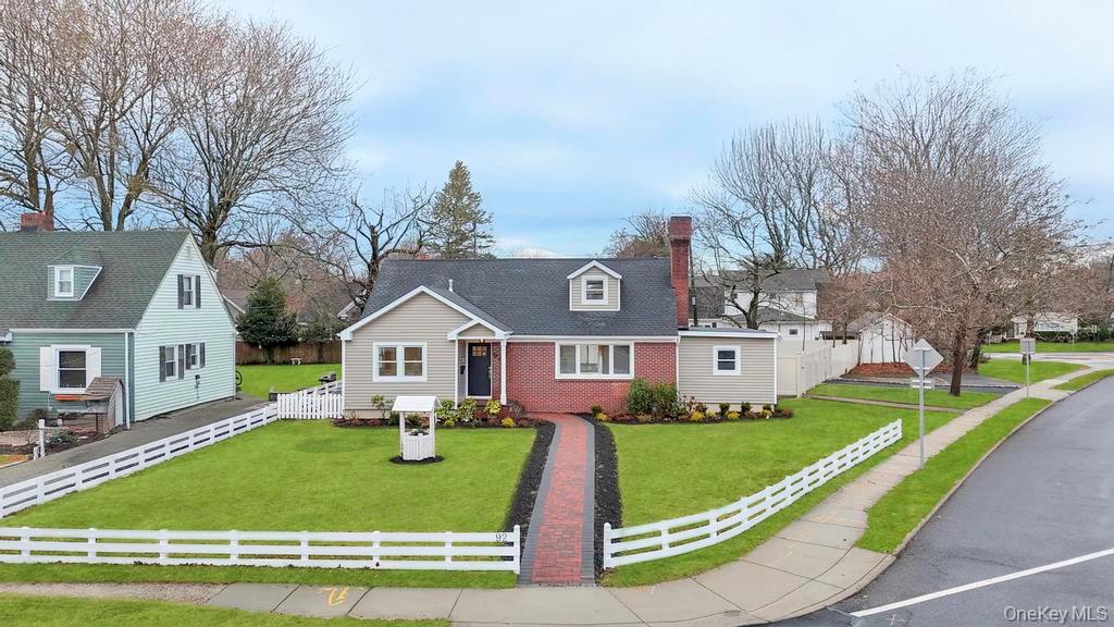 #4 photo, 92 Sunset Road, Bay Shore , NY 11706