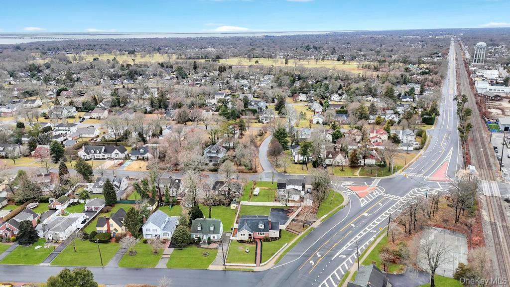 #7 photo, 92 Sunset Road, Bay Shore , NY 11706