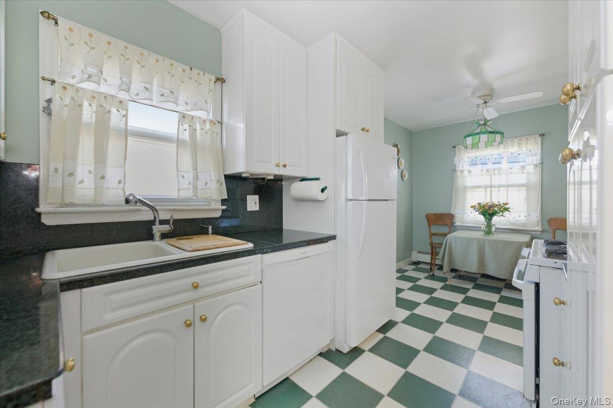 #5 photo, 704 Barnes Avenue, ناسو Baldwin , NY 11510