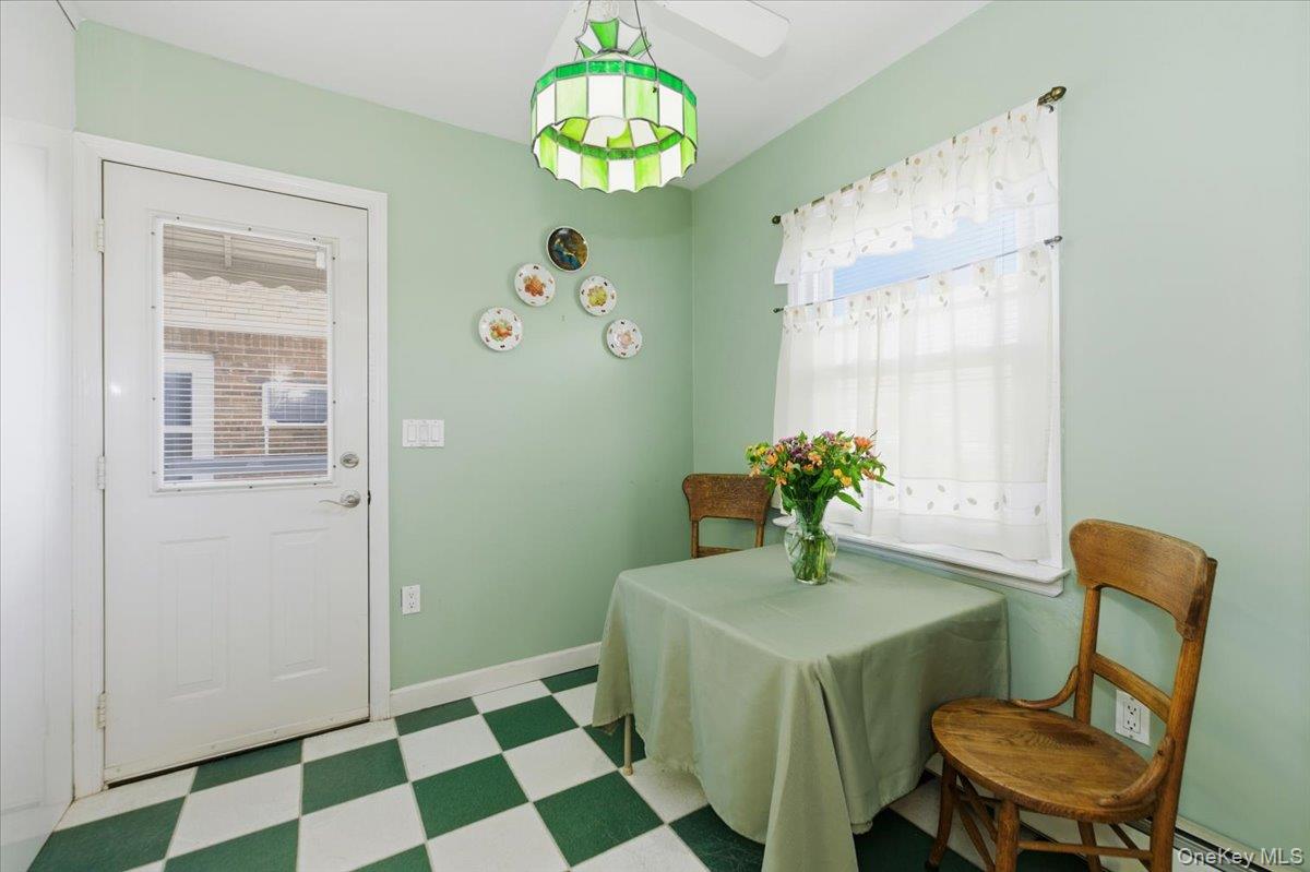 #6 photo, 704 Barnes Avenue, ناسو Baldwin , NY 11510