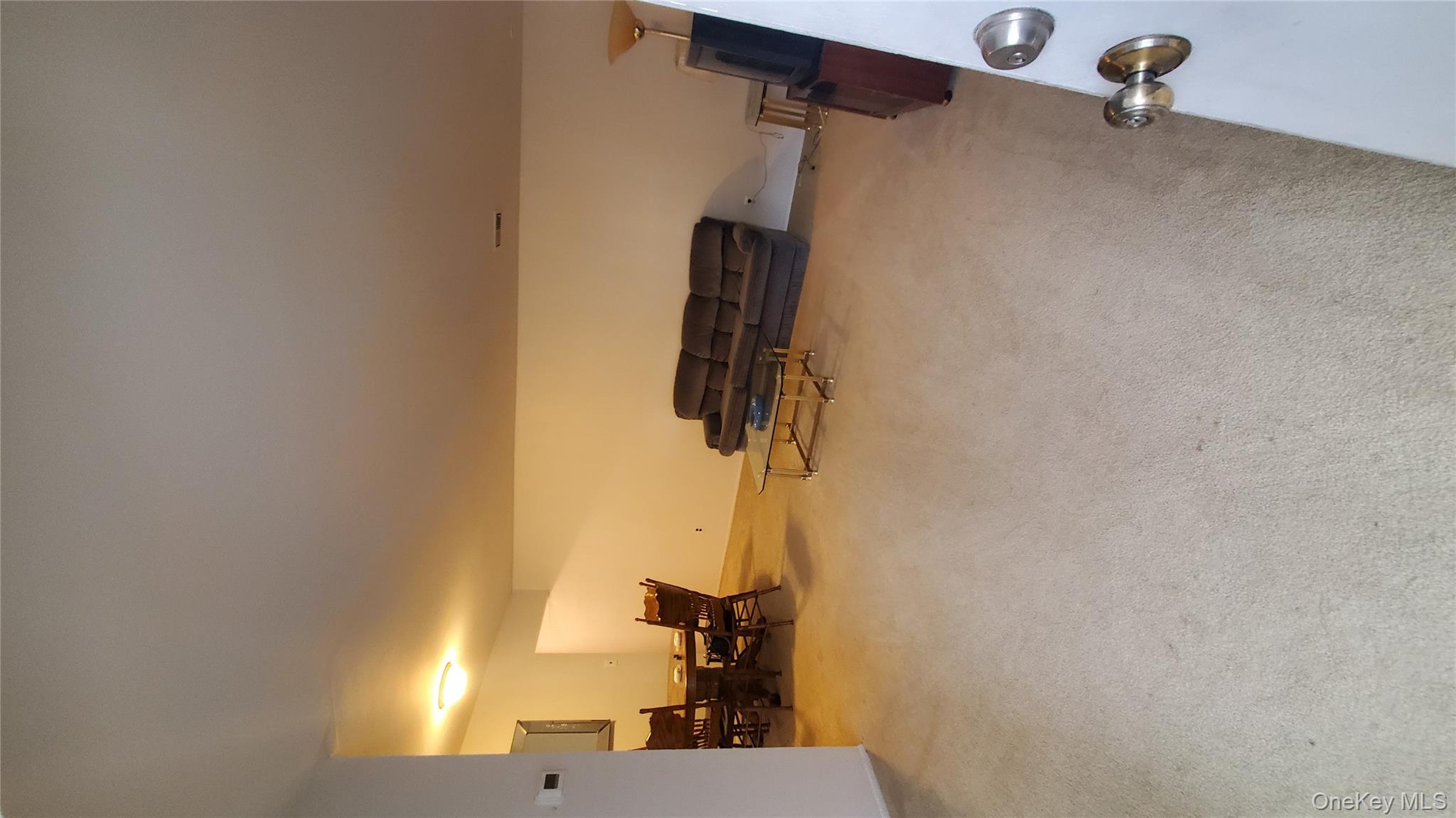 #10 photo, 11 Laramie Court, सफ़ोक काउंटी Coram , NY 11727