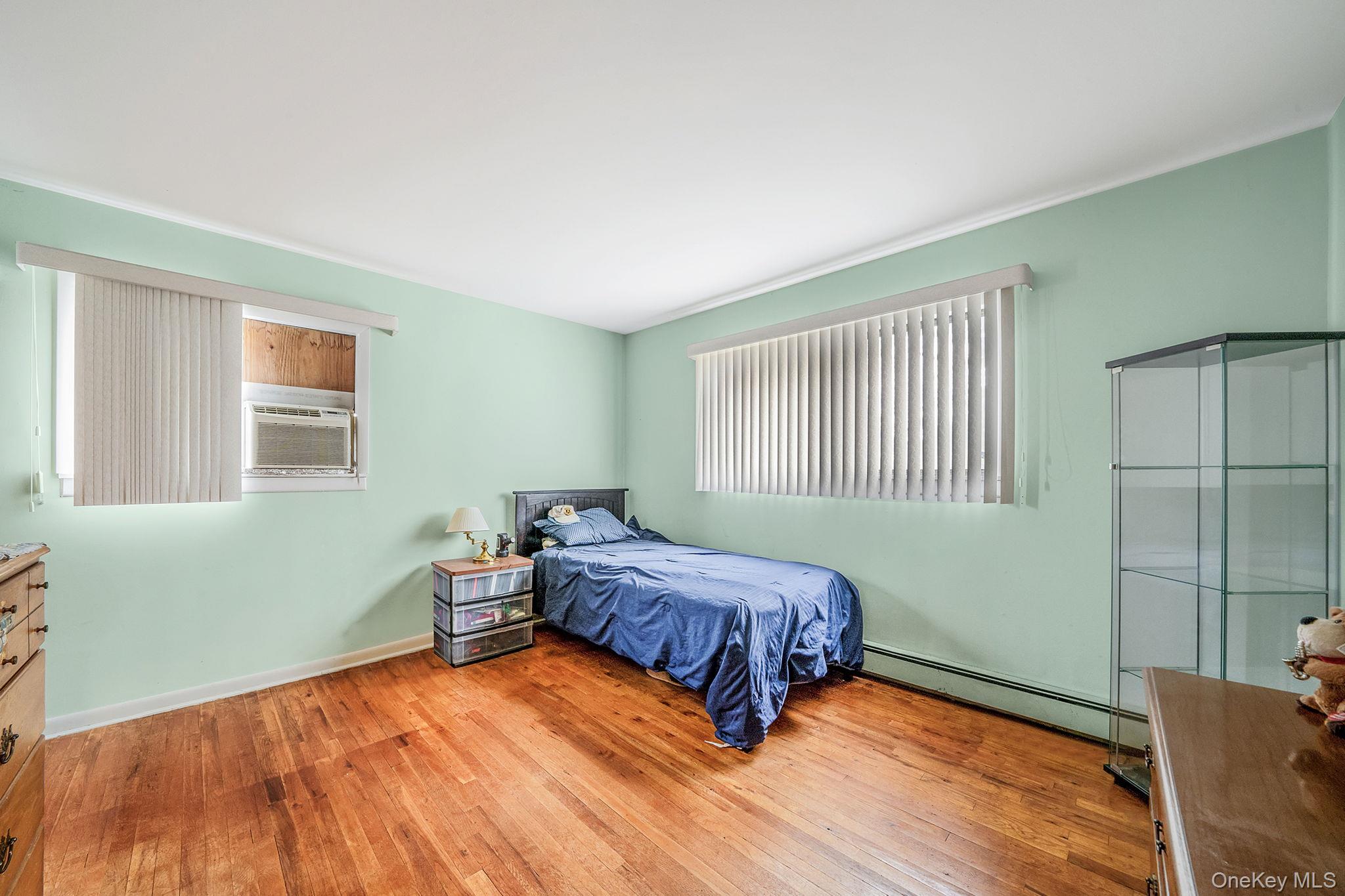 #11 photo, 85 Hawthorne Street, Selden , NY 11784