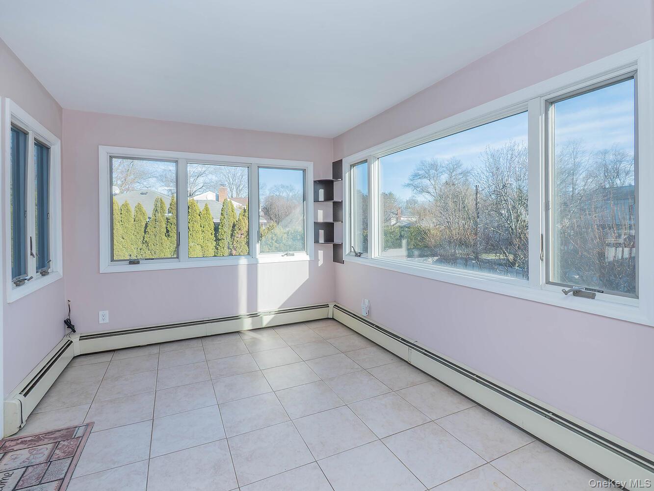 #11 photo, 2 Terry Court, ناسو Glen Head , NY 11545