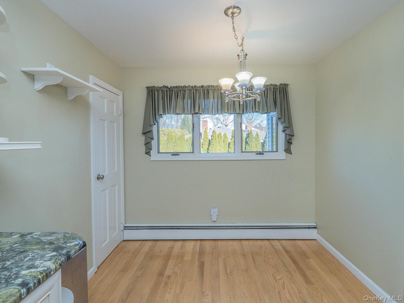 #15 photo, 2 Terry Court, ناسو Glen Head , NY 11545