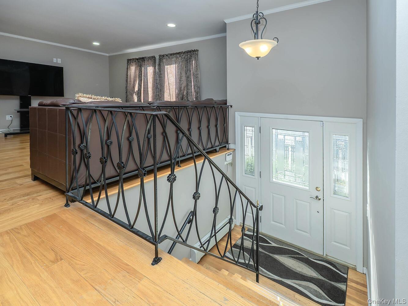 #4 photo, 2 Terry Court, ناسو Glen Head , NY 11545