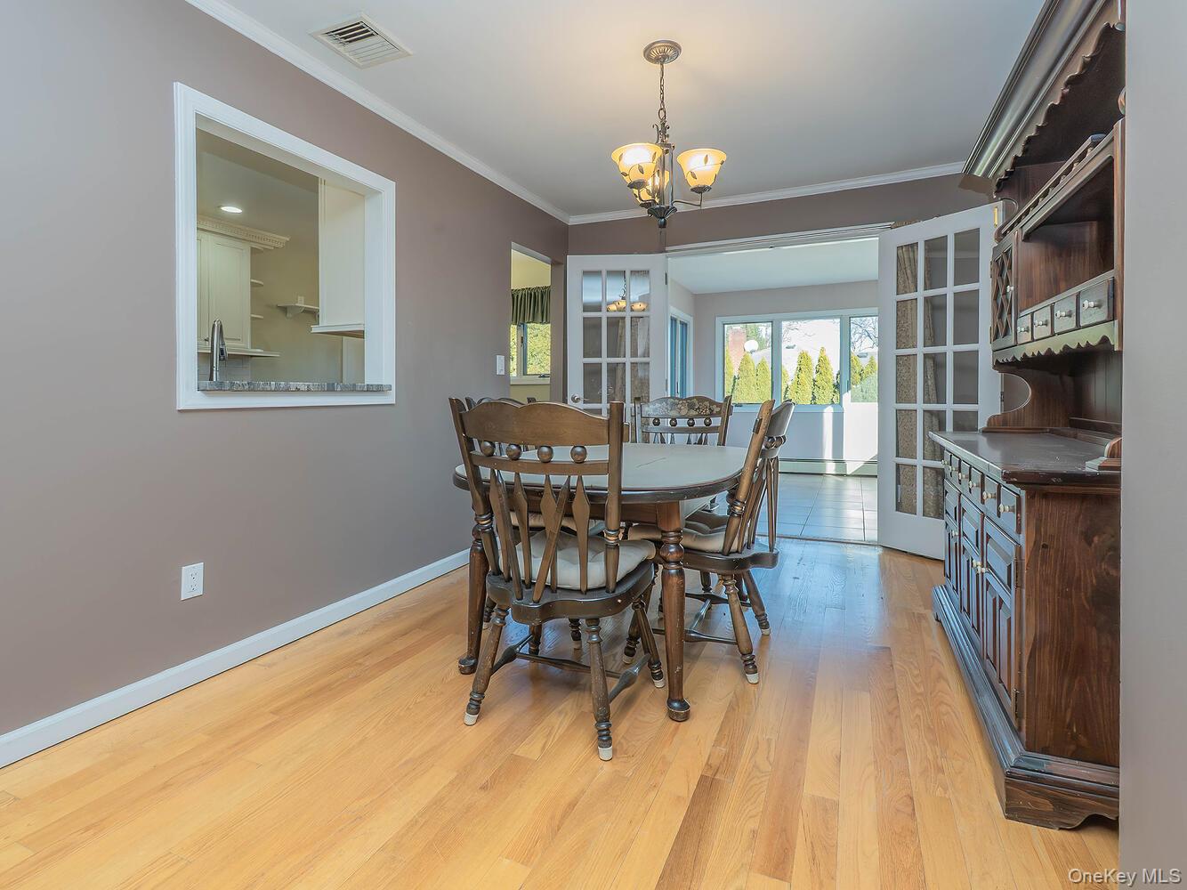 #9 photo, 2 Terry Court, ناسو Glen Head , NY 11545