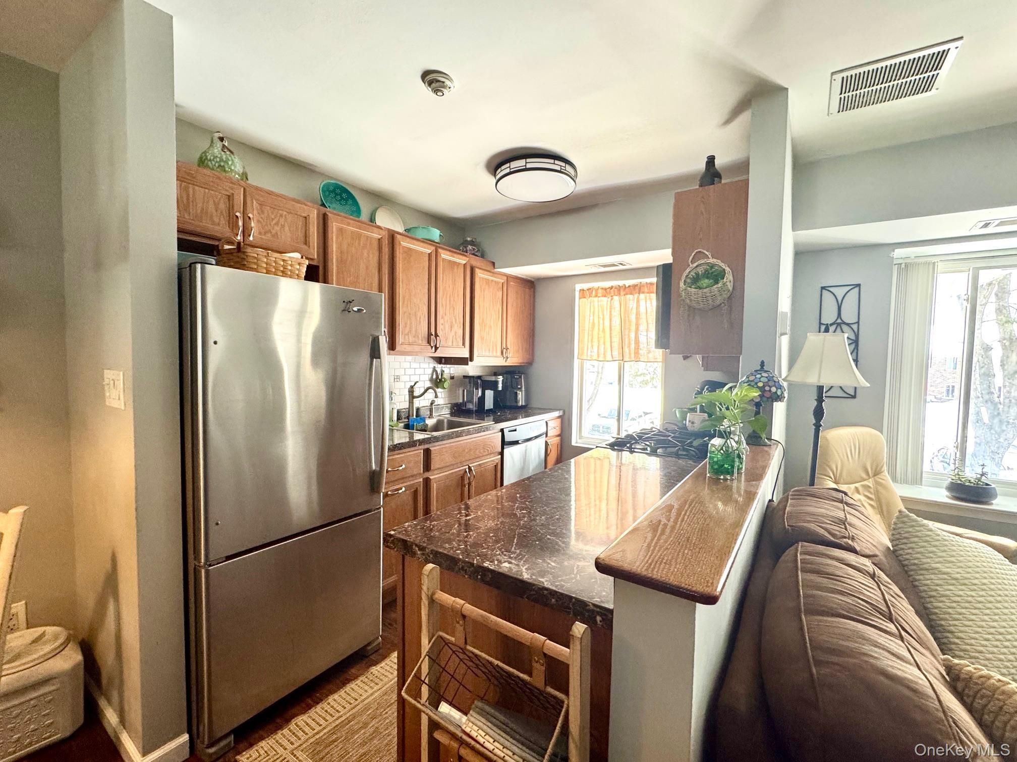 #5 photo, 8 Idaho, Coram , NY 11727