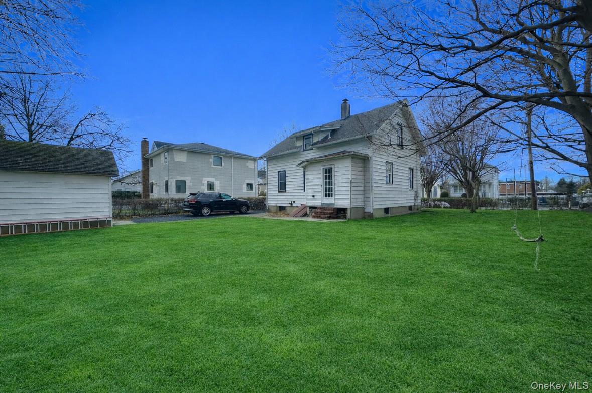 #3 photo, 23 S Bayles Avenue, Port Washington , NY 11050