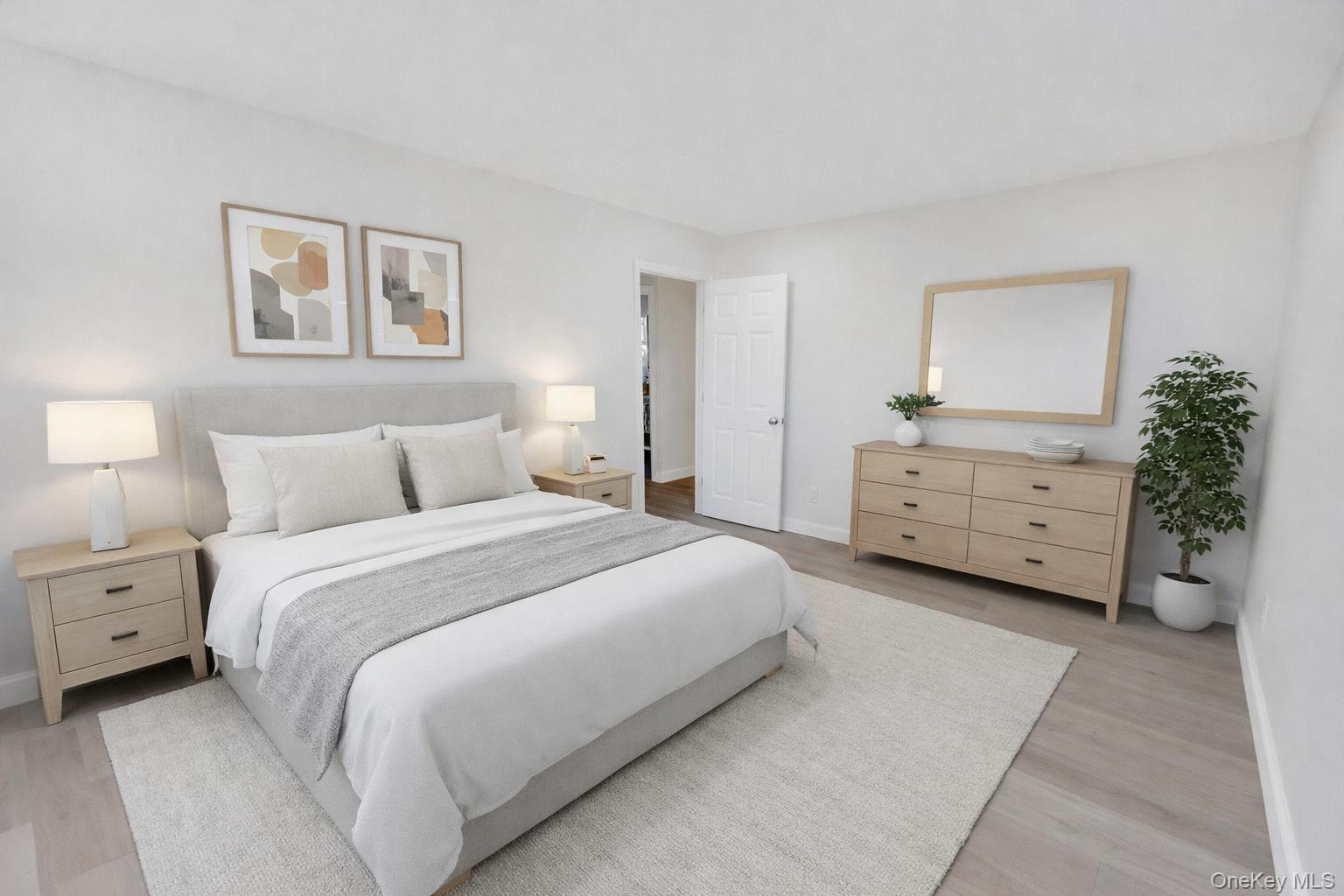 #17 photo, 7 Suzanne Lane, ناسو Bethpage , NY 11714