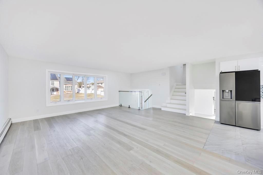 #7 photo, 7 Suzanne Lane, ناسو Bethpage , NY 11714