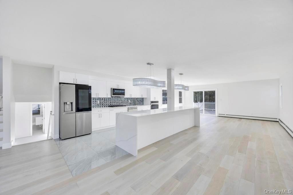 #8 photo, 7 Suzanne Lane, ناسو Bethpage , NY 11714