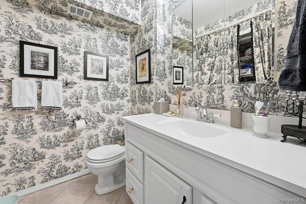 #16 photo, 20 Manors Drive, ناسو Jericho , NY 11753