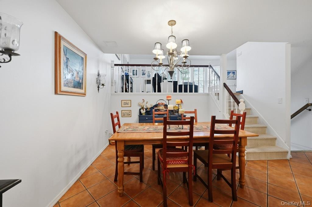 #8 photo, 20 Manors Drive, ناسو Jericho , NY 11753