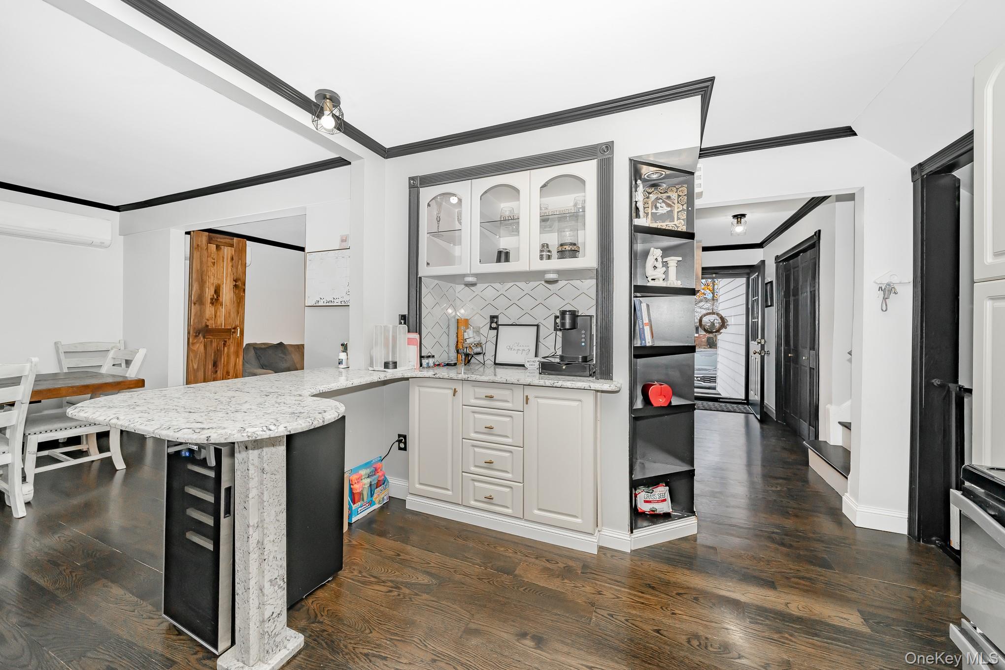 #6 photo, 264 W End Avenue, 長島 Massapequa , NY 11758