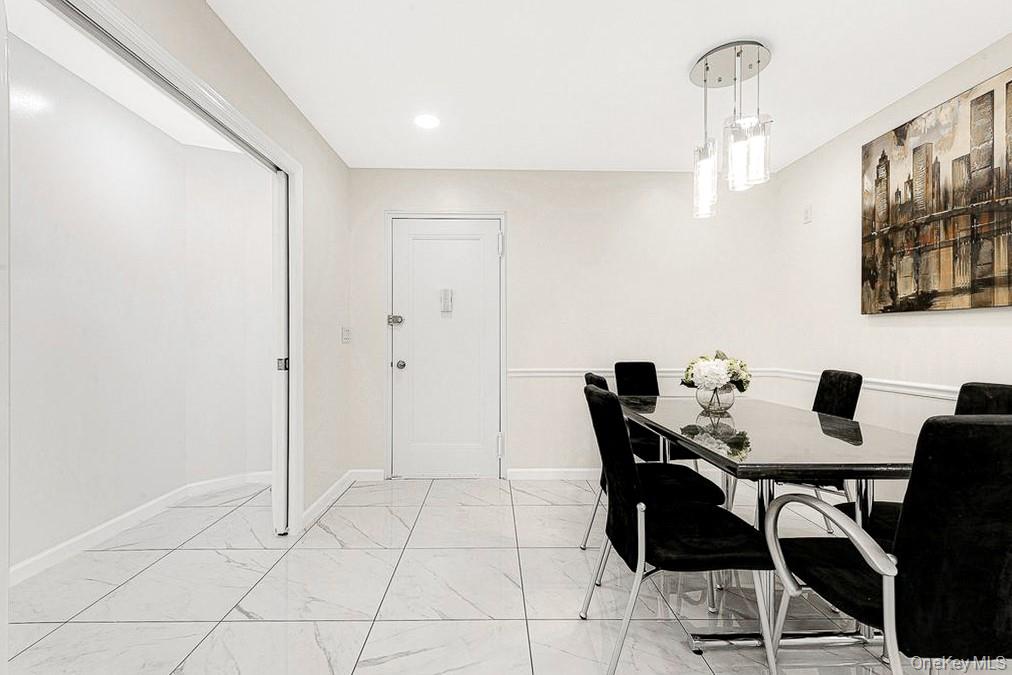 #4 photo, 72-11 110th Street, Forest Hills , NY 11375