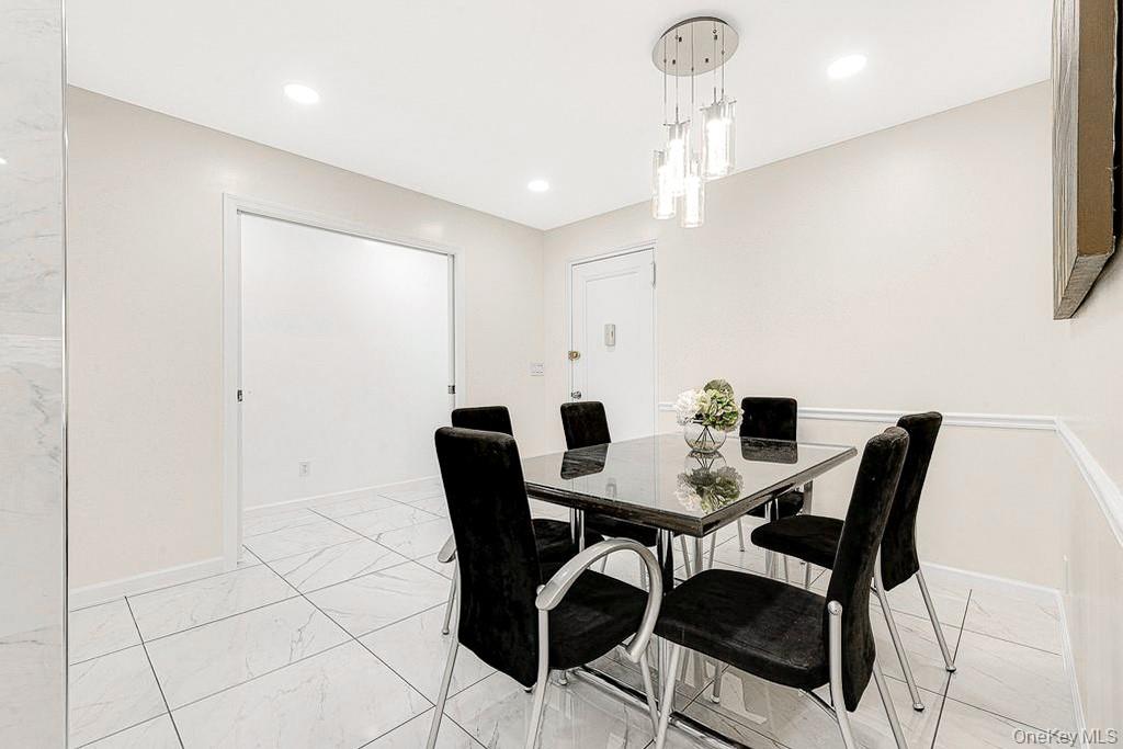 #6 photo, 72-11 110th Street, Forest Hills , NY 11375