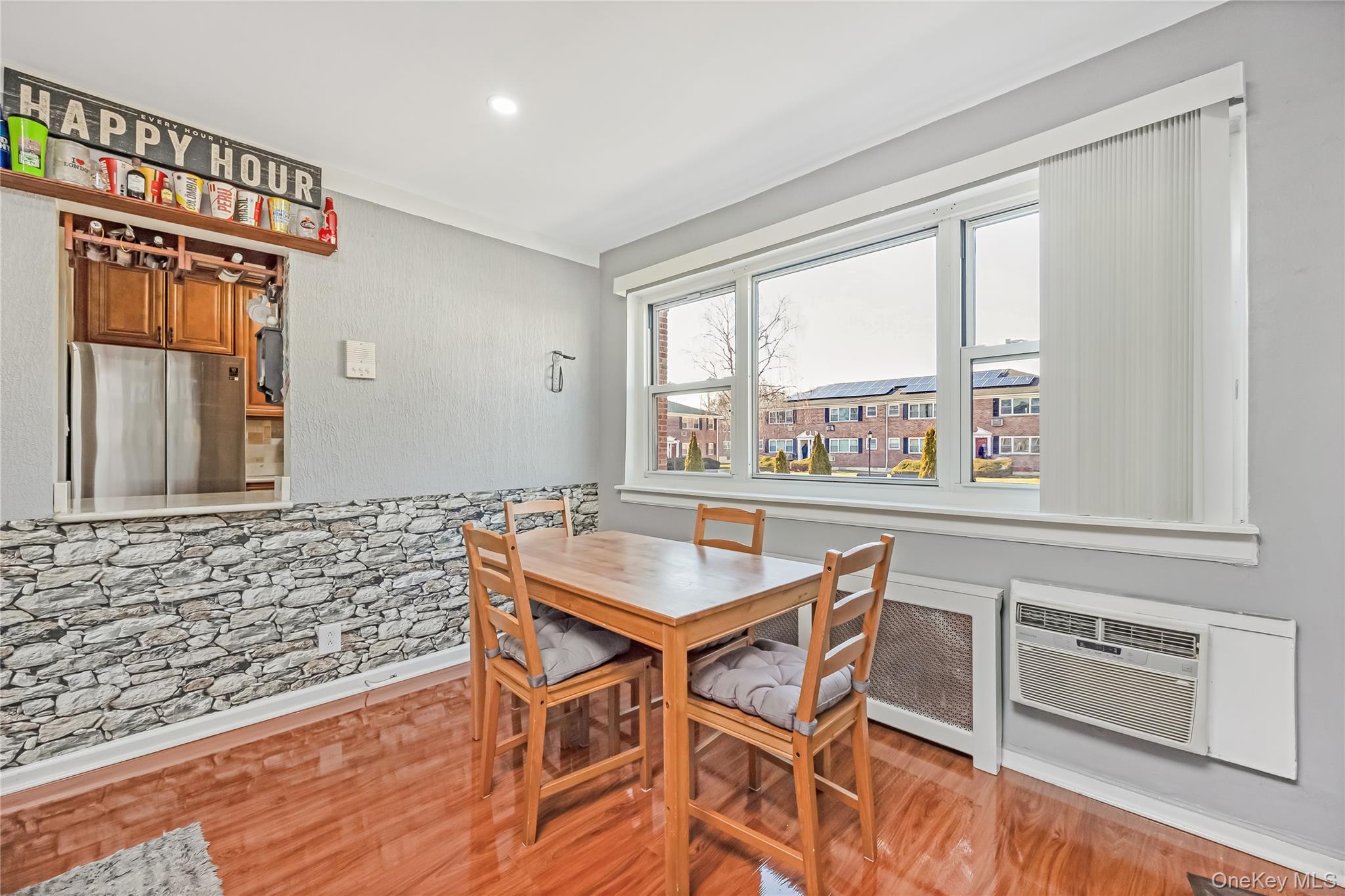 #3 photo, 150-54 Melbourne Avenue, Flushing , NY 11367