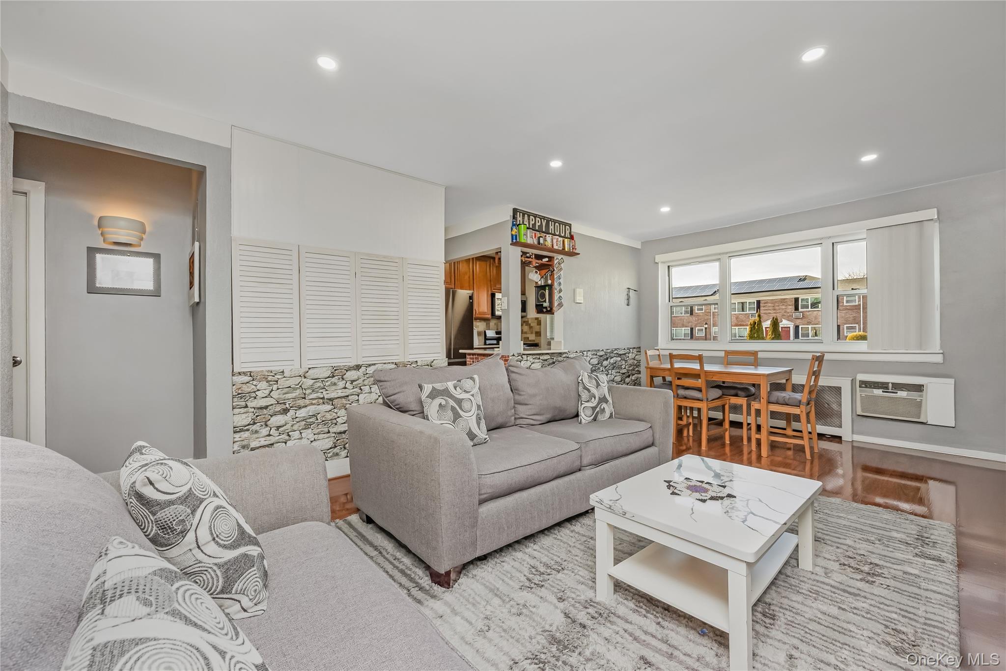 #9 photo, 150-54 Melbourne Avenue, Flushing , NY 11367