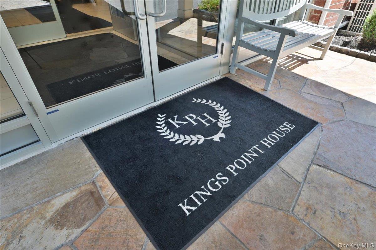 #3 photo, 320 E Shore Road, 롱 아일랜드 Great Neck , NY 11023