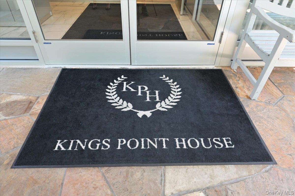 #4 photo, 320 E Shore Road, 롱 아일랜드 Great Neck , NY 11023