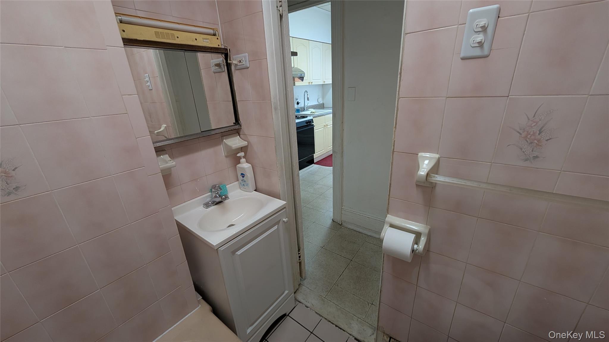 #12 photo, 44-66 23 Street, كوينز Long Island City , NY 11101